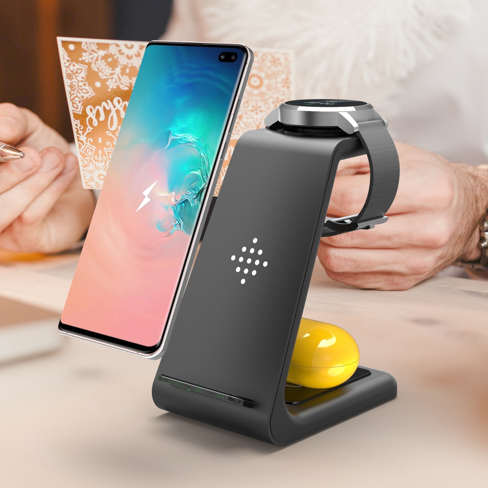3-in-1 Wireless Charging Station – Fast Charger Dock for iPhone, Watch & AirPods